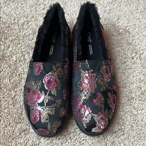 Toms Alpagate Brocade Floral Slip Ons